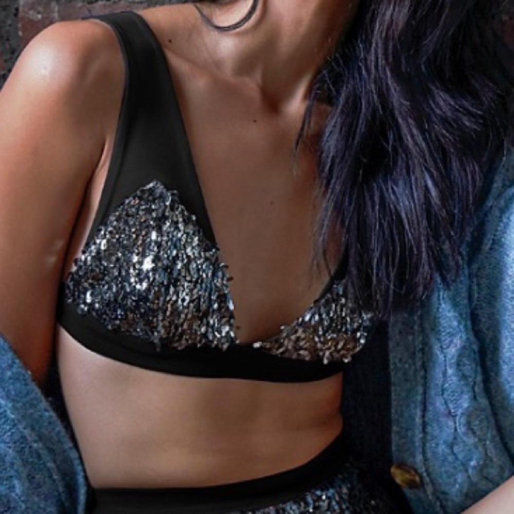 FREE PEOPLE SEQUINED LET IT SHINE BRALETTE IN BLACK SIZE XS